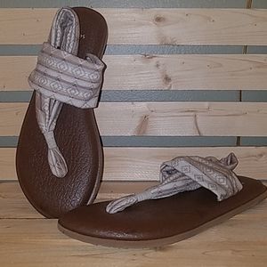 sanuk aztec sandal